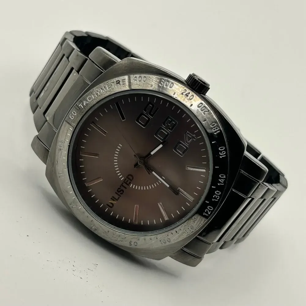 Unlisted Ul5120 Metallic Gray Stainless Steel Men’s Watch Working New Battery